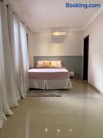 CASA AMPLA e MODERNA com Suíte - Image 4