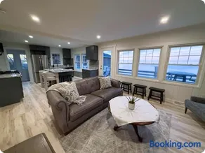 Bailiwick on the Beach - Oceanfront Cottage - Image 2