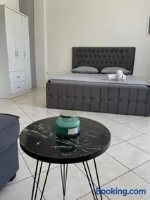 Grey house - Image 2
