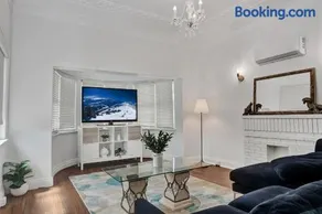 Ashgrove home - Image 2