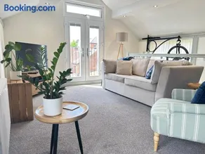 Skyline View Loft Apartment - Petworth - Image 3