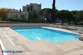 T2 climatisé à 5 minutes à pied de la plage avec parking, piscine et wifi - Image 2