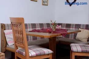 Kinderfreundliche Wohnung mit Pool, Grill und Terrasse - Image 4