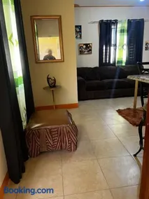 Leemclean gated vacation home - Image 3