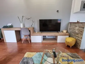 Romántico apartamento con terraza y piscina - Image 2