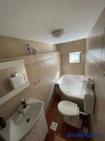 Léda Guesthouse 1 Szentegyháza - Image 3