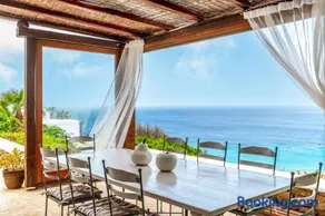 Calma Beach House - Image 1