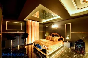La Golden Room - Suite de Luxe avec Jacuzzi - Image 2