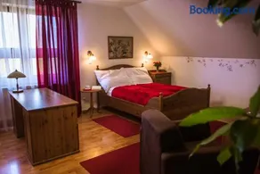 Prague Sweet Home - Image 4