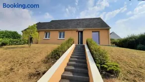 Pavillon individuel plain-pied avec terrasse et parking - Image 1