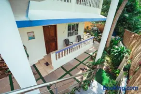 Santana Guest House - Image 2