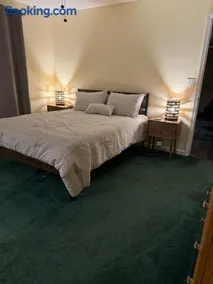 Columbia Soundside Cottage - Image 1