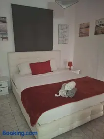 Elounda Apartments by The Sea - Image 1