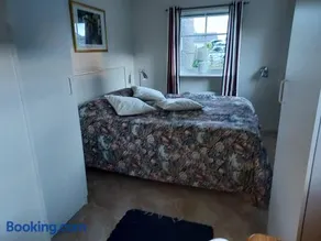 Villa och gårdshus i Visbys lugnaste kvarter - Image 3