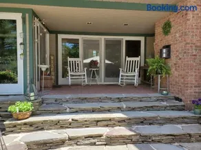 Paper Mill Pines Bed and Breakfast - Image 1