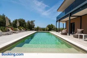 Villa Quinta by Briskva - Image 2