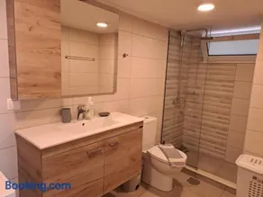Parthenon apartment - Image 2