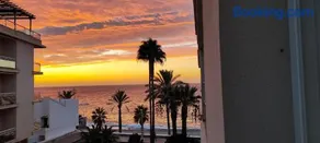 Castell Beach - Sea front - parking - swimming pool - Image 1