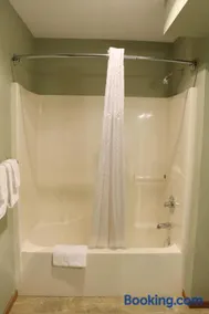 2 Bedroom Condo Duck Lake - Image 1