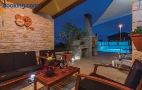 Luxury apartment Alba with pool - Image 4