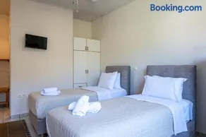 Mythos Suites-Hermes apartment - Image 5