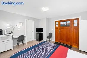 Home away from Home - Image 4