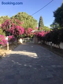 Nostrana Village Apartments - Image 3