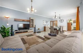 Two-Bedroom Holiday Home In Tinjan - Image 2