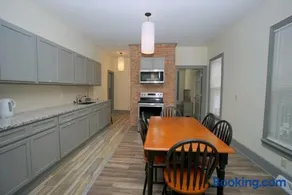 Perfect 6BR Stay Near Falls & Attractions - Image 4