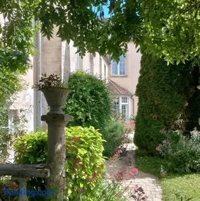 Acogedor gîte con terraza, jardín y barbacoa - Image 1