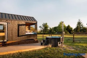 Fonneuve Les Crins - Parcel Tiny House - Tiny House entourée par les chevaux à 45mn de Toulouse MAE-5113 - Image 1