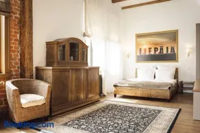Berchy Studio Apartment - Image 3