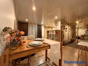 Studio First floor with Balcony City Center - Image 1