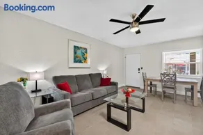 Park Shore Suites Unit 2 - Image 3