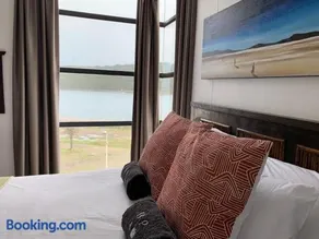 307 Point Bay - Image 4
