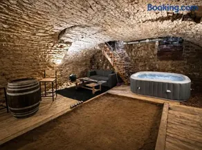 La Cave Des Merveilles - Image 4