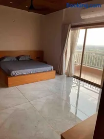 Lovely 6 bedroom with best view of Ahmedabad - Image 1