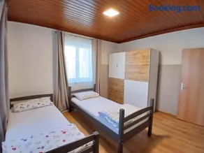 Peaceful Garden House Villach - Image 3