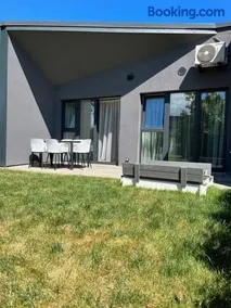 Cozy flat in the woods near sea - Image 4