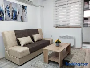Garden Hill Apartment - Image 3