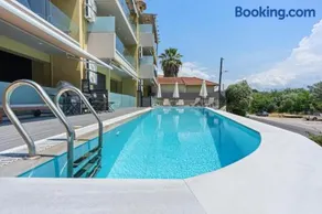 Solena Luxury Apartment - Image 1