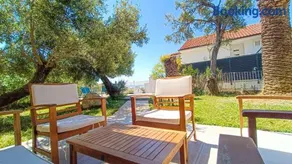 Family villa on the coast - Image 1
