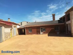 LA VILLA - Image 4