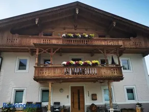 Apart Georg - Image 1