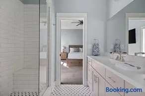 Harbor Shores Hideaway by Juniper Holiday + Home - Image 3