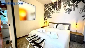Roses' Home - Image 2