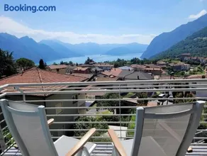 IseoLakeRental - The View - Image 1