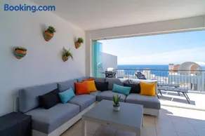 Appartement avec barbecue, piscine et terrasse | Vue plage | À côté de la plage - Image 3