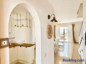 Sunny Beach Villa - El Medano - Image 2