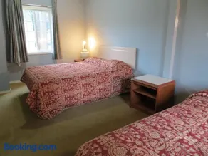 Madison Suites Motel - Image 3